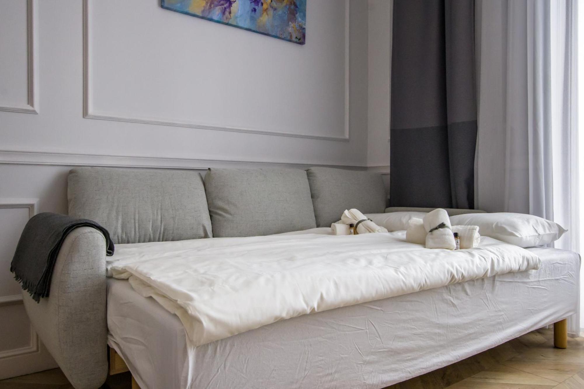 Wilson'S Oktogon Square Suite Apartment Budapest Exterior photo